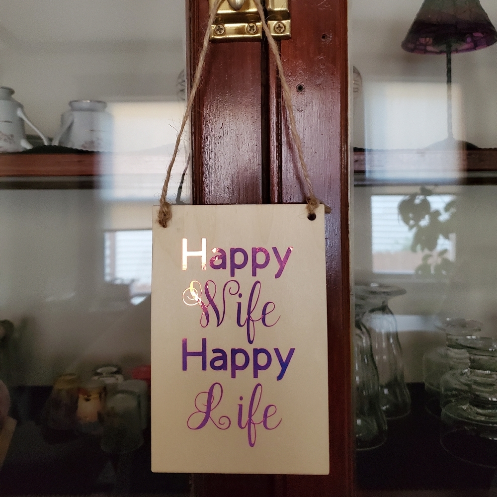 Handmade Happy Wife Happy Life Sign